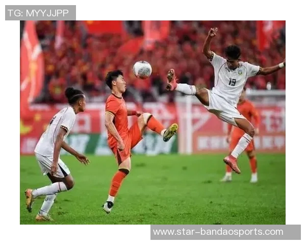 探寻西安足球队的团队协作之道与精神风貌 探寻西安足球队的团队协作之道与精神风貌